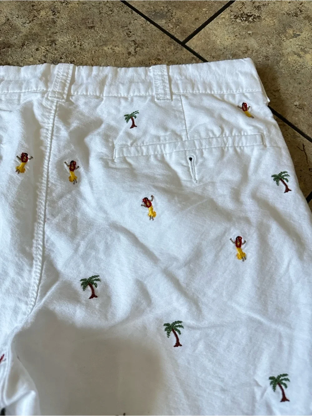 J Crew Stanton Men’s 30 White Chino Bermuda Shorts Hula Girl Palm Tree Tropical